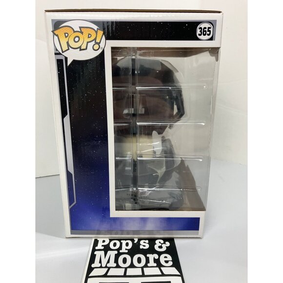 Funko Pop! Star Wars! Darth Vader in Meditation Chamber Deluxe Vinyl Figure - Picture 5 of 11